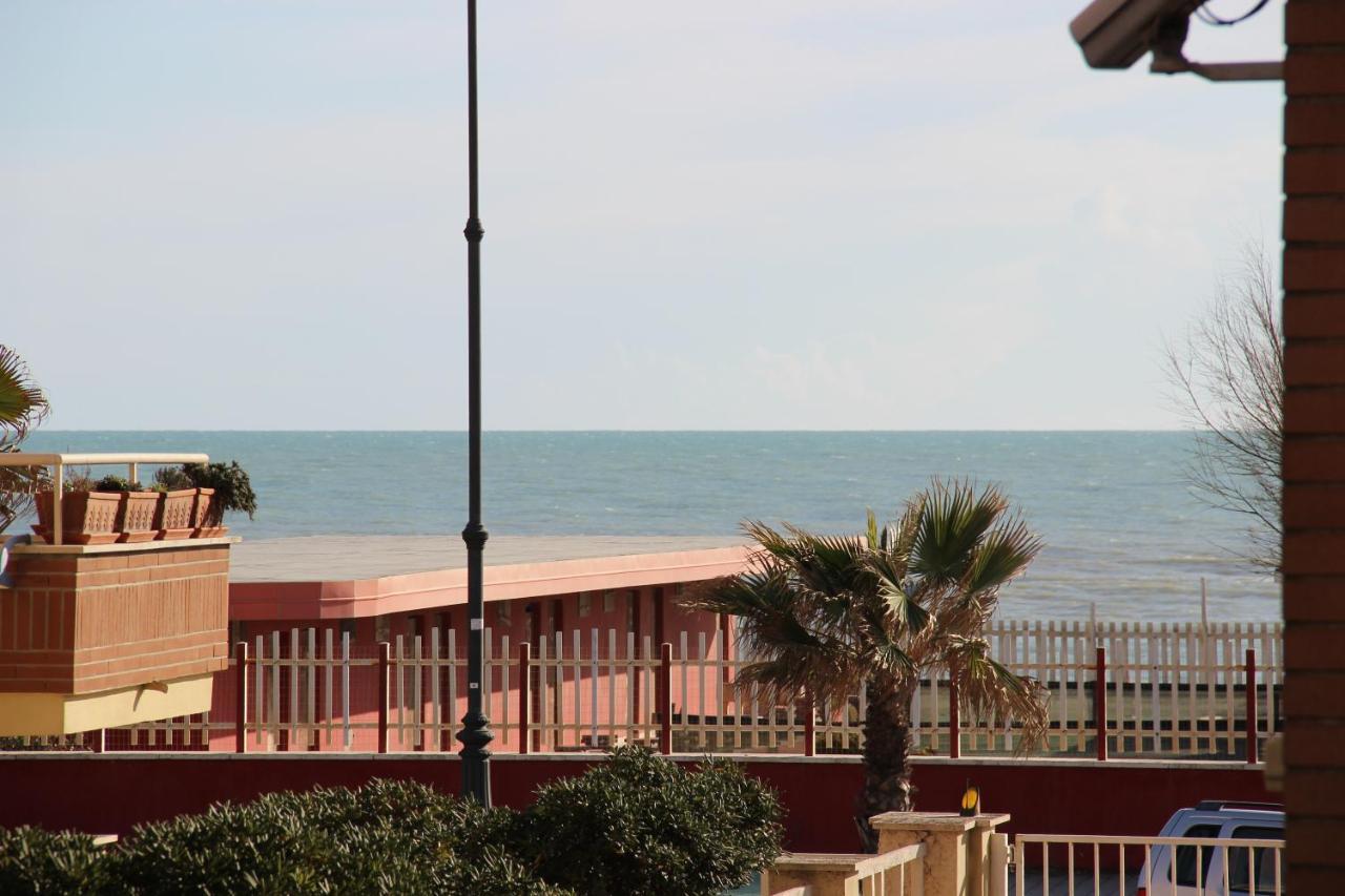 Appartamento Via Dei Fabbri Navali Lido di Ostia Exterior foto